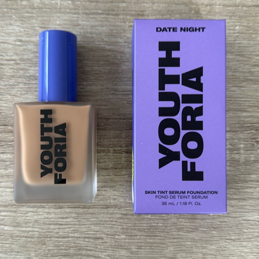 Youth Foria Date Night Skin Tint Serum Foundation #360 Medium-Neutral NIB